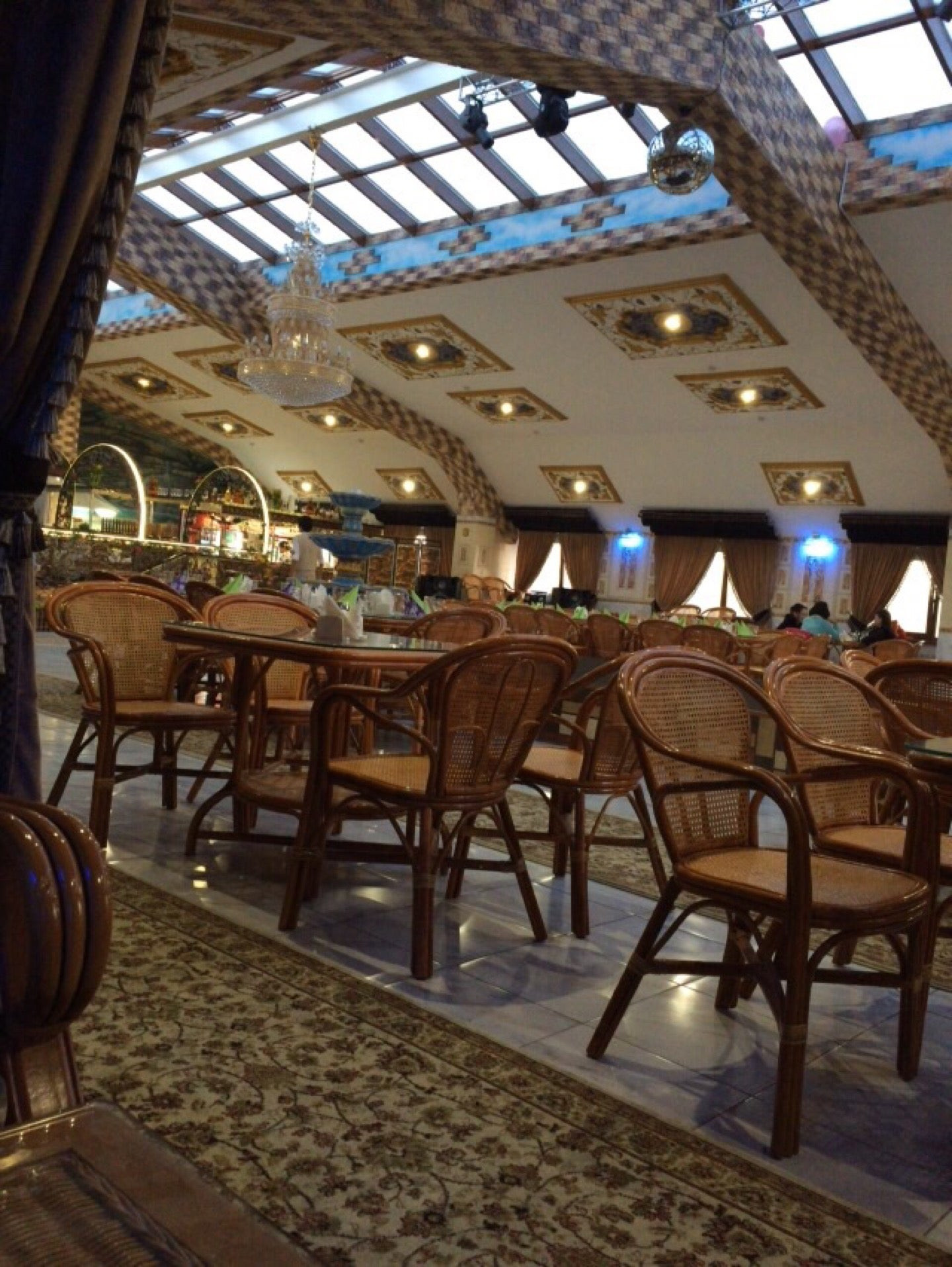Цены в астане 2024. Кафе Реал Астана. Ресторан Реал. Кафе по Абая.