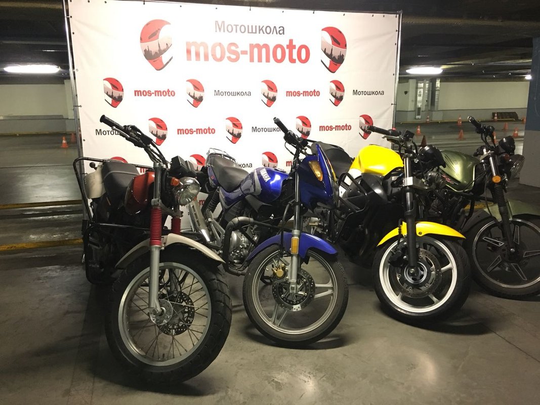 Mos moto. мотошкола авиапарк. мотошкола mosmoto. преображенский вал вл 31 мотошкола. мотоплощадка экзамен.