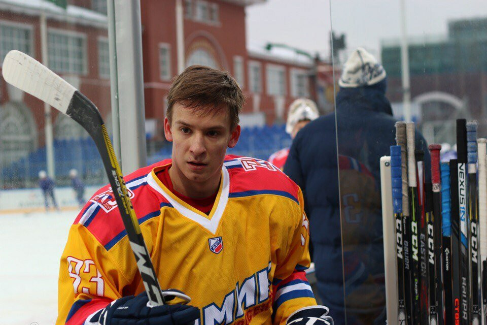 тренер по хоккею санкт петербург. тренер по хоккею санкт петербург. олег лаврецкий вратарь. никита баринов хоккеист. сергей александрович тренер.