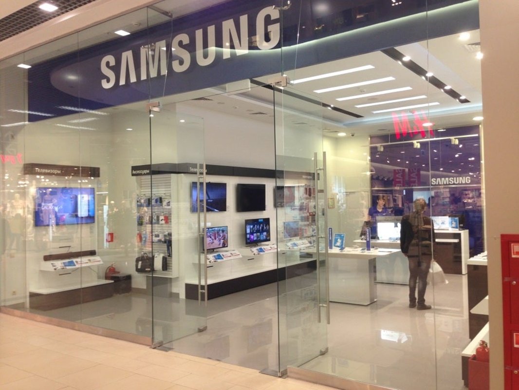 Samsung красная площадь краснодар. самсунг плаза. магазин samsung s 23. сервисный центр самсунг. самсунг 5.