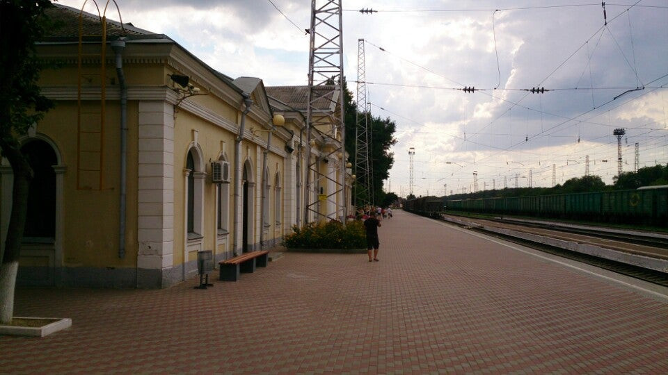 Армавир туапсинский. Вокзал Армавир Туапсинский. Станция Армавир 2 Туапсинский. ЖД вокзал Армавир 2 Туапсинский. ЖД вокзал Армавир Туапсинский.