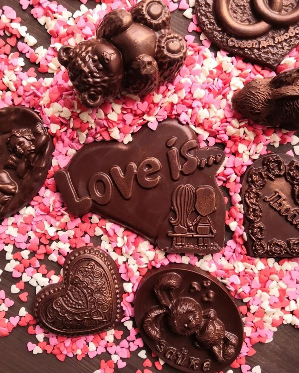 Шоколад 14. Шоколад на 14 февраля. Шоколад любовь. Самарский шоколад. Шоколад на 14 февраля фото.