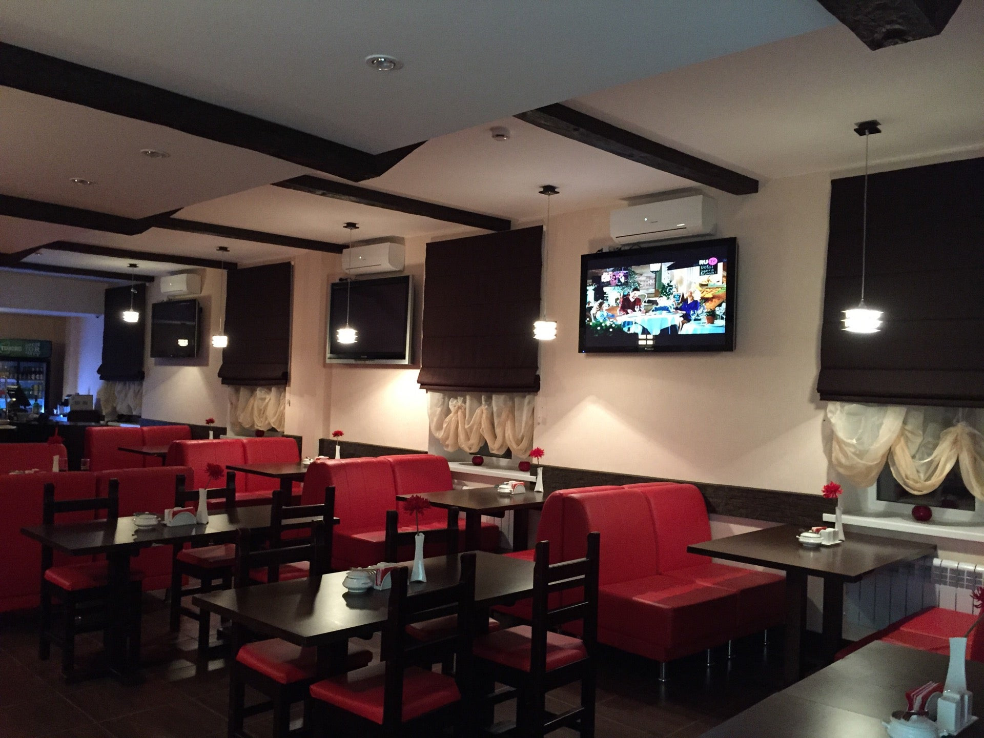 город ханты мансийск югорская долина. кафе святой георгий ханты-мансийск. ресторан югра ханты-мансийск.