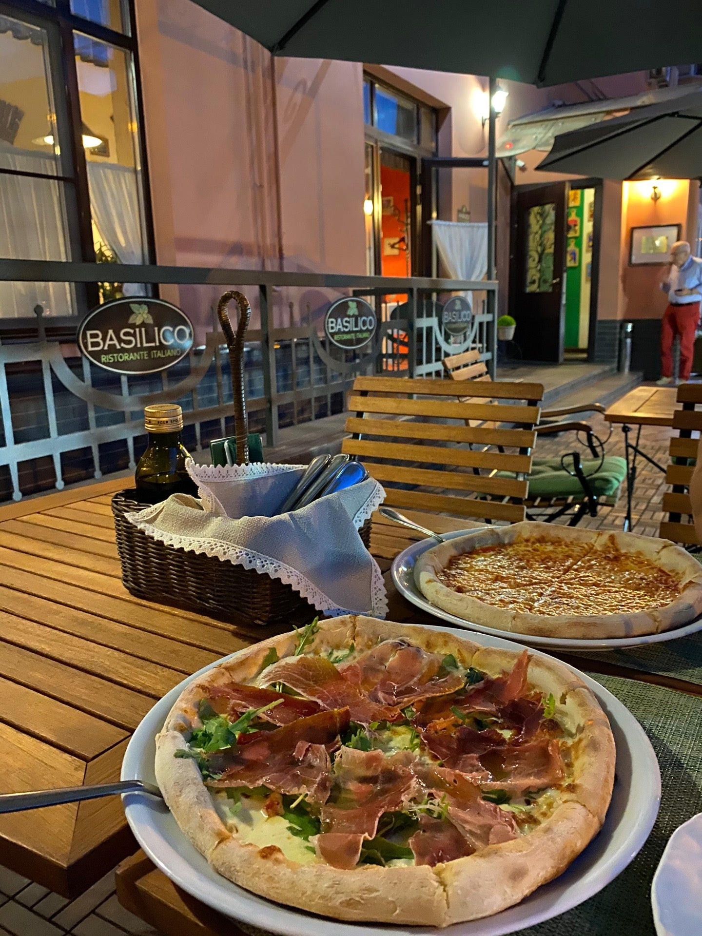 Пиццерии в Волгограде рядом со мной на карте, цены - Pizzeria: 393  ресторана с адресами, отзывами и рейтингом - Zoon.ru