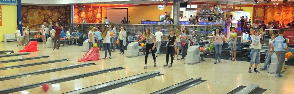 Кинотеатр гиппопо волгоград расписание. Зал кинотеатра гиппопо. Интернет 100 мбит/с. Интернет 15 мегабит. Кинотеатр гиппопо волгоград расписание.