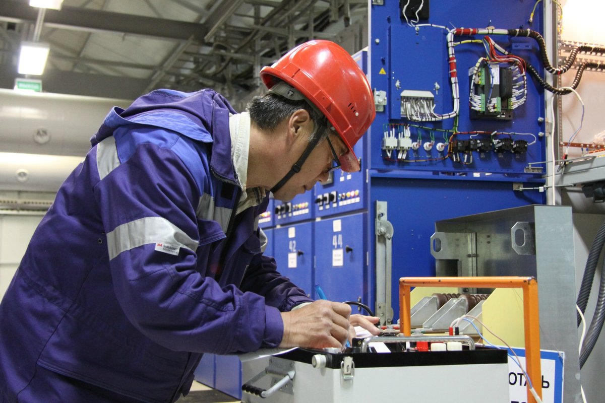 аутсорсинг охраны труда. безопасные условия охраны труда. организация охраны труда. безопасные условия на предприятии. аутсорсинг охраны труда.