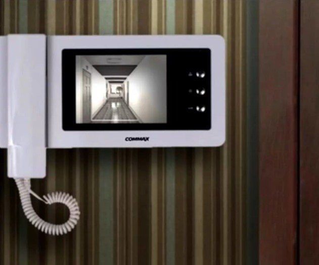 Видеодомофоны установкой дома. Tantos трубка домофона. Видеодомофоны установкой дома. Hikvision видеодомофон с трубкой. Видеодомофон в частный дом.