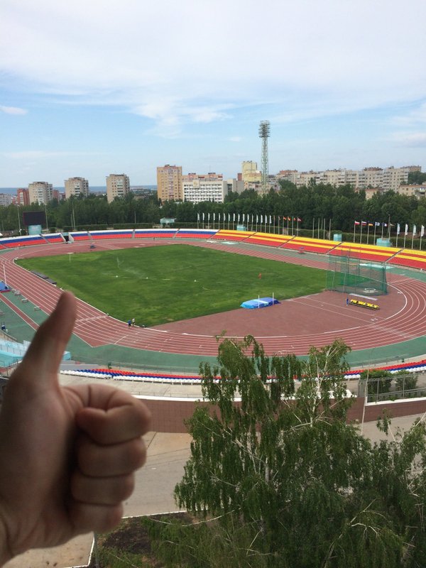 Октябрьский ул спортивная. Гостиница спорт Красноярск остров отдыха.