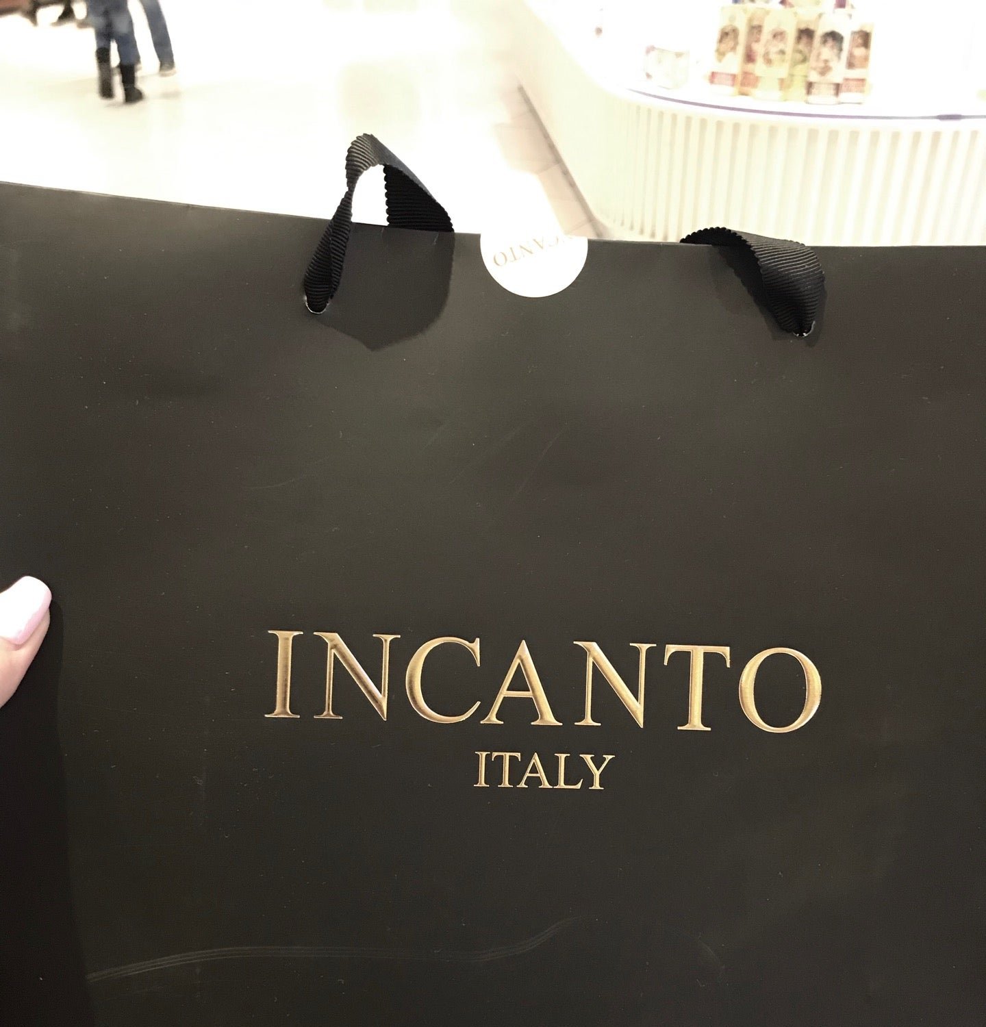 Incanto на русском. Пакет Incanto. Инканто упаковка. Incanto логотип. Подарочный пакет Incanto.