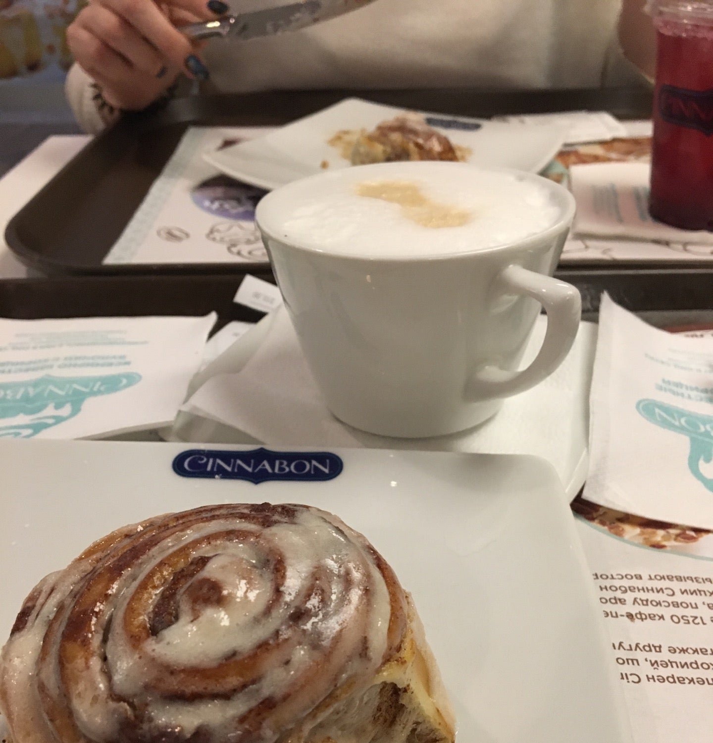 Кафе-пекарня Cinnabon на метро Мякинино - отзывы, фото, онлайн ...