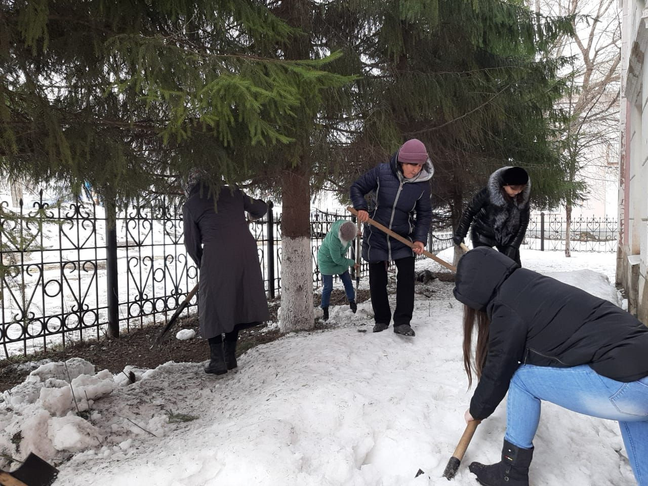 Социальная помощь на дому в Уфе: адреса и телефоны – Соц обслуживание на  дому: 8 учреждений, 1 отзыв, фото – Zoon.ru