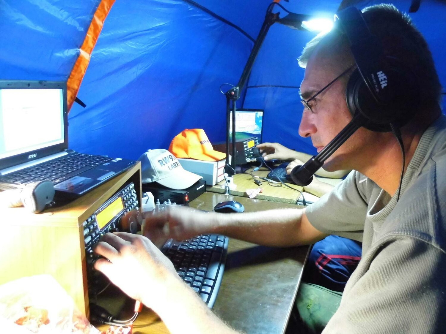 Б. Константин – мастер по настройке и ремонту компьютеров, мастер по ...