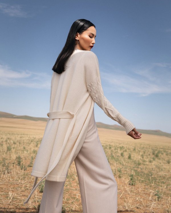 Gobi монгольский кашемир в москве. монгольский кашемир гоби. Gobi кашемир. монгольский кашемир гоби. магазин гоби кашемир в монголии.