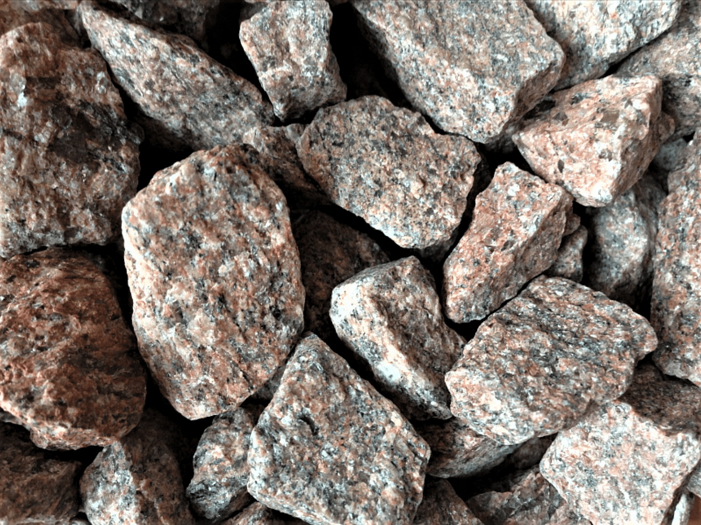 Бутовый камень и щебень в чем отличие