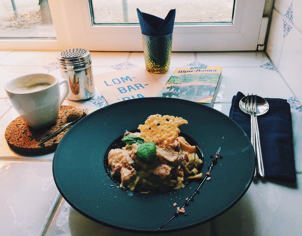 Ломбардия кафе пермь пермская 50. Ломбардия кафе пермь. Ломбардия кафе пермь. Ломбардия пермь. Ролл венеция.