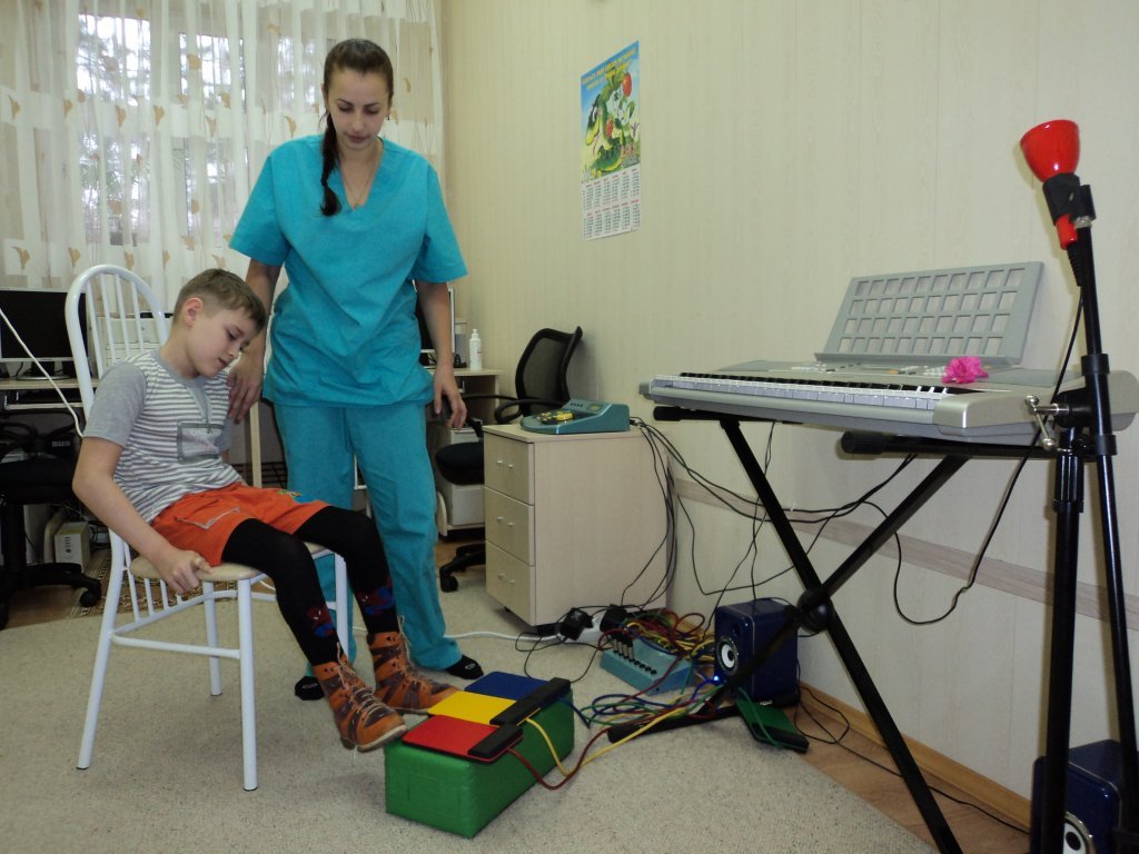 Программа детям дцп. Краевой детский центр медицинской реабилитации Краснодар. Реабилитация ДЦП. Физиотерапия для детей инвалидов. Реабилитация детей с ДЦП.