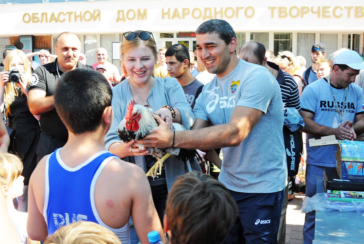 Общественной организации федерация спортивной борьбы. Федерация спортивной борьбы Ростовской области. РООО Федерация спортивной борьбы Ростов на Дону. Глава Федерации борьбы Ростовской-на-Дону. Федерация борьбы Ростовской области официальный.