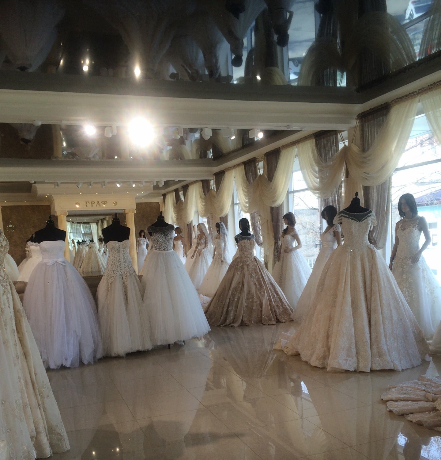 Свадебные салоны и платья в махачкале