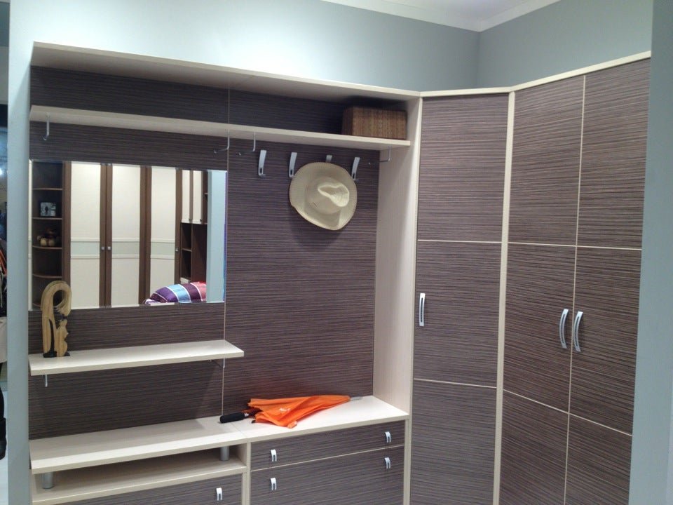 Стол руководителя лидер 84. Лидер мебель. Лидер м бийск каталог. Прихожая дебют 11 лидер м. Диван лидер 2 ппу.