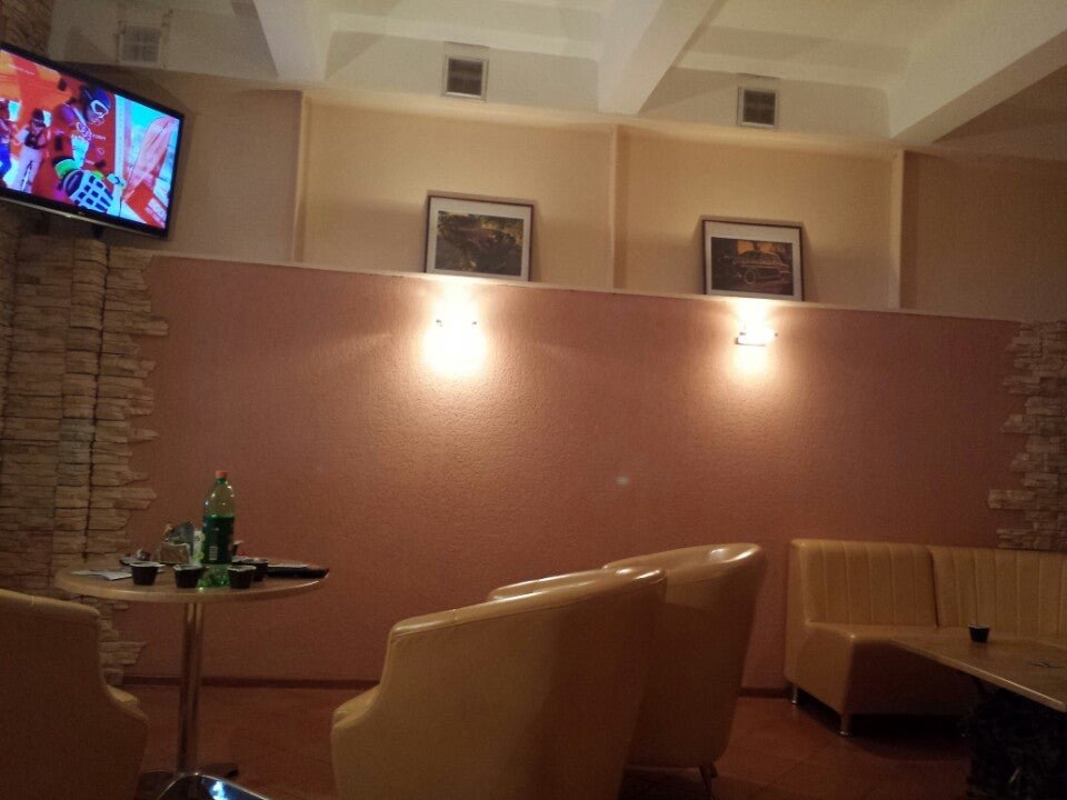 Интелла рус. Интел. Эволюция процессоров интел. Процессор интел и амд. Интелстрой.