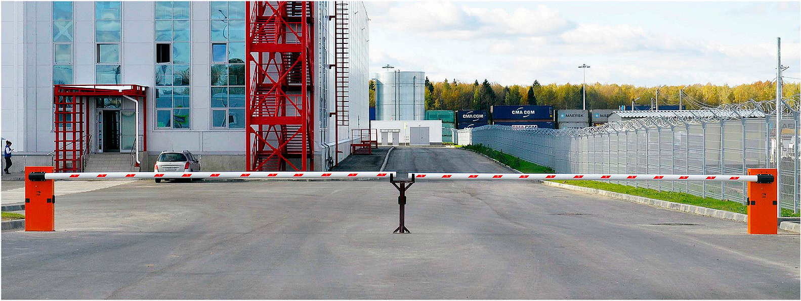 Пропуск потапово. Оборудование кпп. Шлагбаум came gard 6500. Кпп въезд. Заградительный кпп на въезде в город.