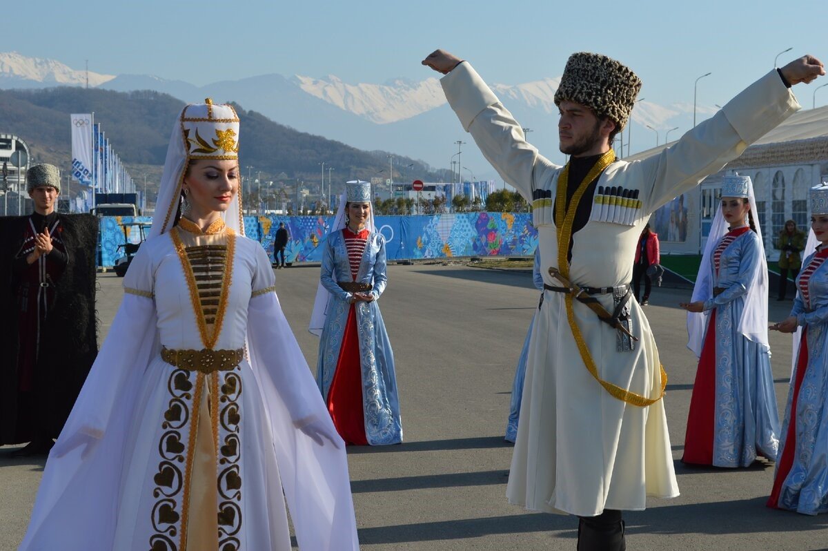 Карачаево балкарцы и Кабардино Черкесы