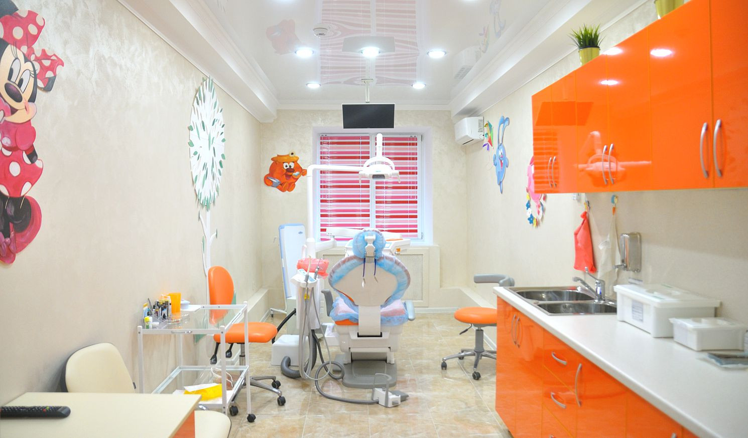 Маркса 16 доктор добряков. Детская зубная курск. Детская зубная курск. Детская зубная курск. Детская зубная курск.