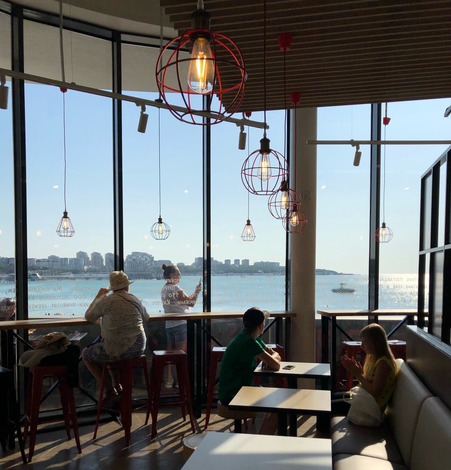 Ресторан быстрого обслуживания KFC - отзывы, фото, онлайн бронирование ...