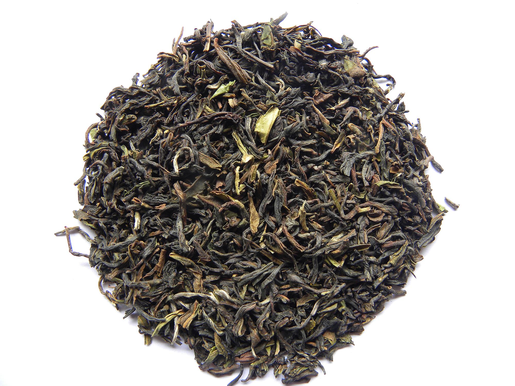 Черный без добавок. Чай чёрный индийский Дарджилинг. Индийский чай Darjeeling Tea. Сорт чая Дарджилинг.
