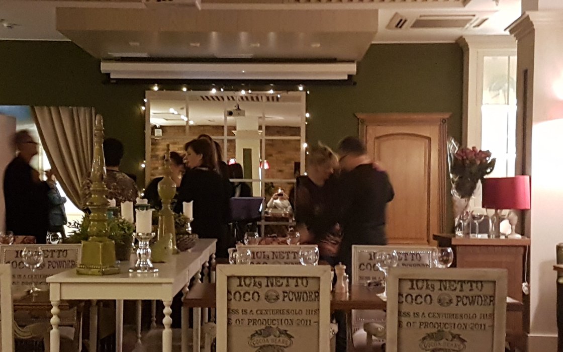 Ресторан Mamma Italia в Солнечногорске - отзывы, фото, онлайн бронирование столиков, цены, меню, телефон и адрес - Рестораны, бары и кафе - Москва - Zoon.ru