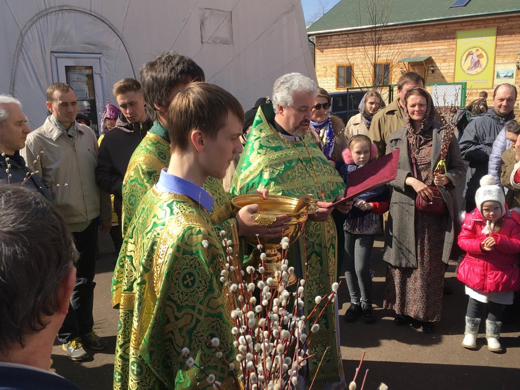 Иосиф церковь. Храм Иосифа Волоцкого на Челомея. Храм Иосифа Волоцкого улица Челомея 4б.