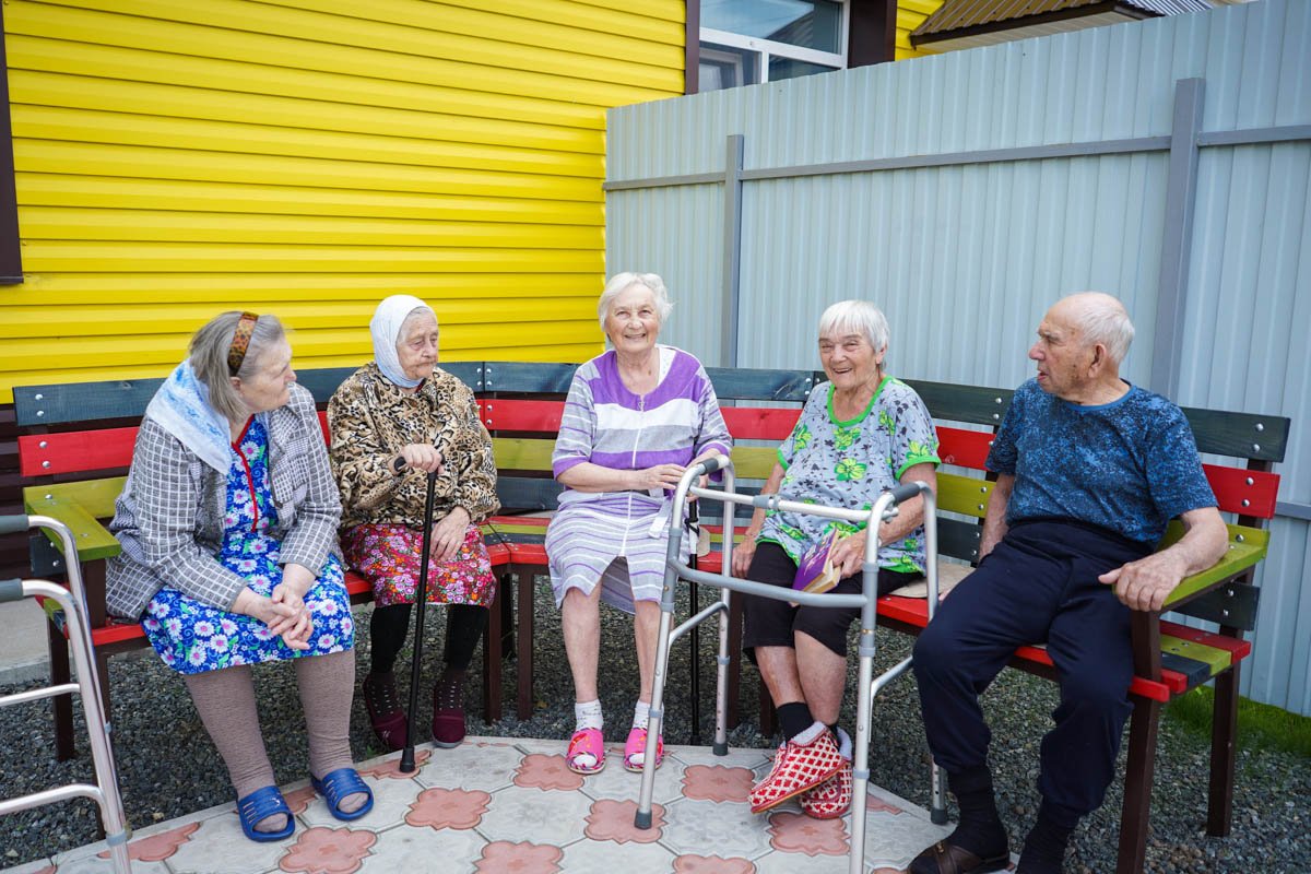 Пансионат забота аксай. Пансионат для пожилых людей омск. Пансионат забота чита. Забота пансионат для престарелых омск. Пансионат забота для пожилых людей.