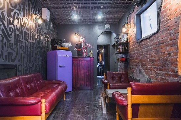 ляг спиной массажный салон. ляг спиной сухаревская интерьер. ляг спиной сухаревская. массаж лофт салон. ляг салон москва.