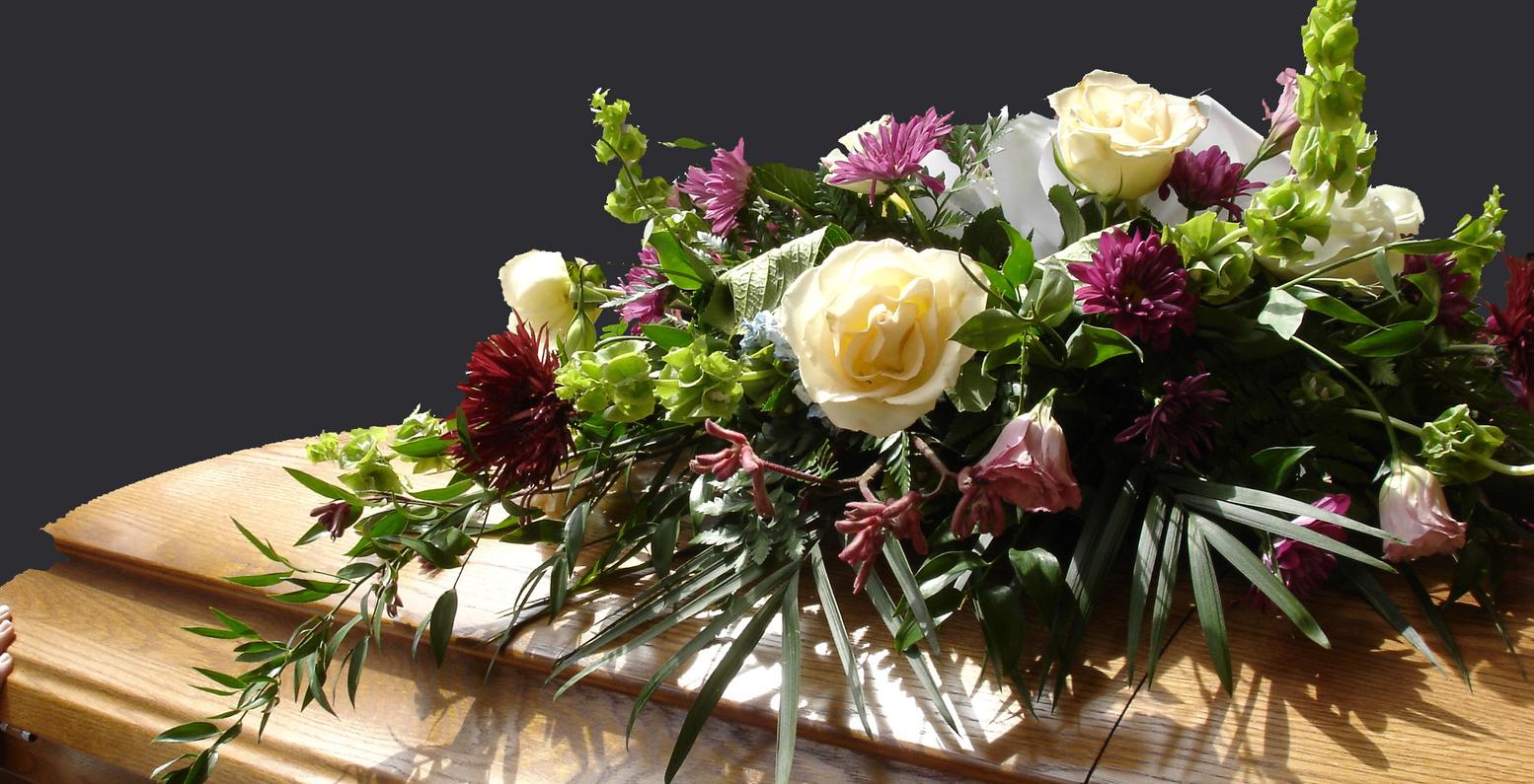 Какие цветы на похороны. Funeral background.