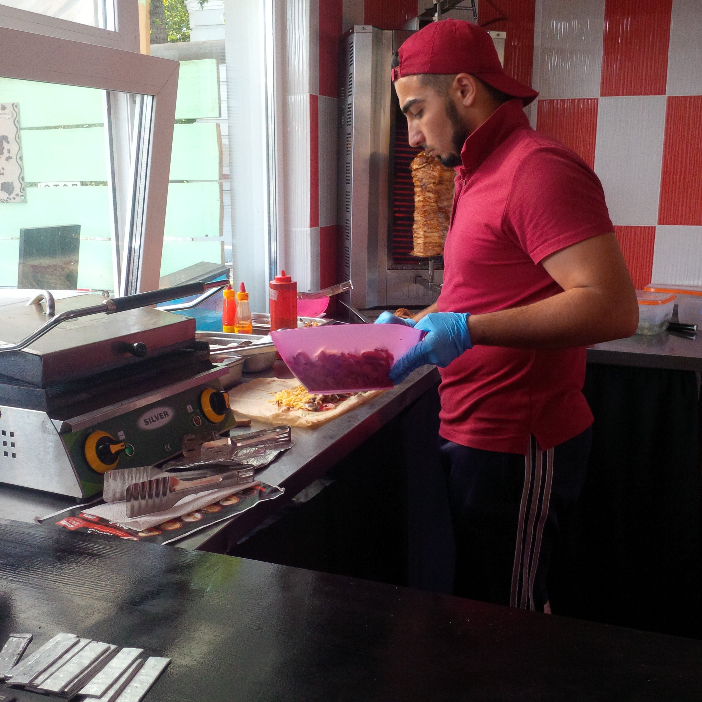 Шаурма мастерк казань мастер. Ростовская шаурма томск. Ростовская шаурма томск. Шаурма томск круглосуточно. Шаурма томск.