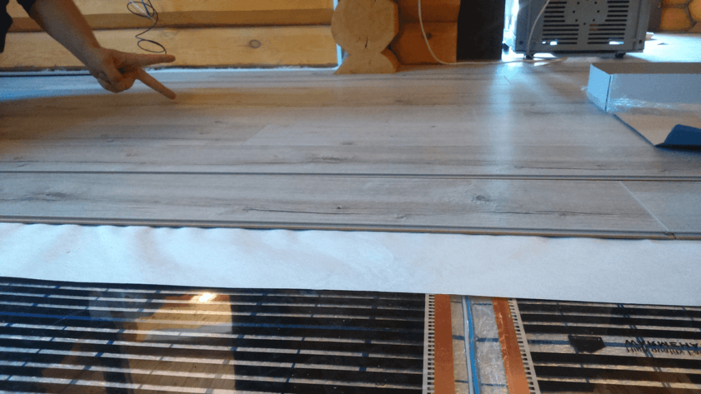 Монтаж пленочного теплого пола на деревянный пол. Монтаж пленочного теплого пола на деревянный пол. Инфракрасная пленка для пола разрез. Монтаж пленочного теплого пола на деревянный пол. Монтаж пленочного теплого пола на деревянный пол.