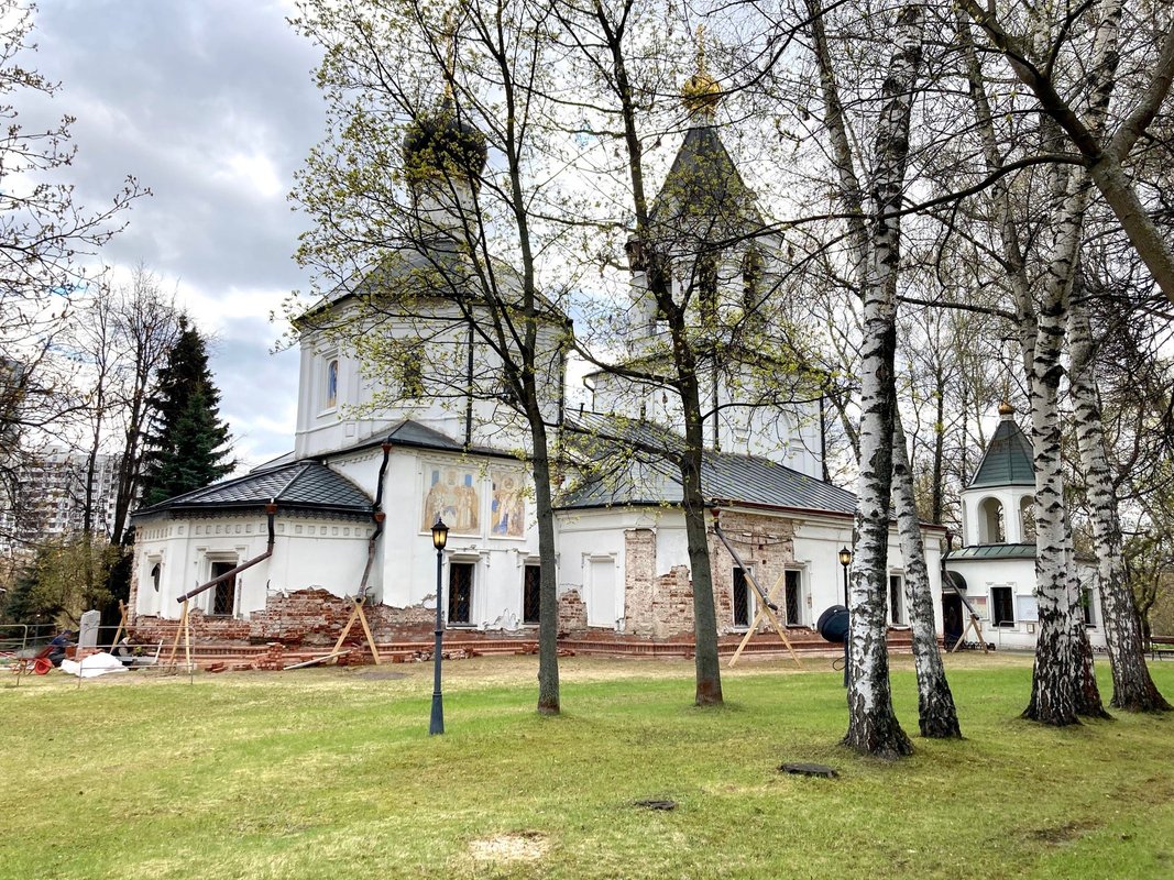 Леоново калужская область. Храм Покрова Пресвятой Богородицы Тутаев. Николо-Улейминский монастырь. Улейма монастырь Старообрядческий.