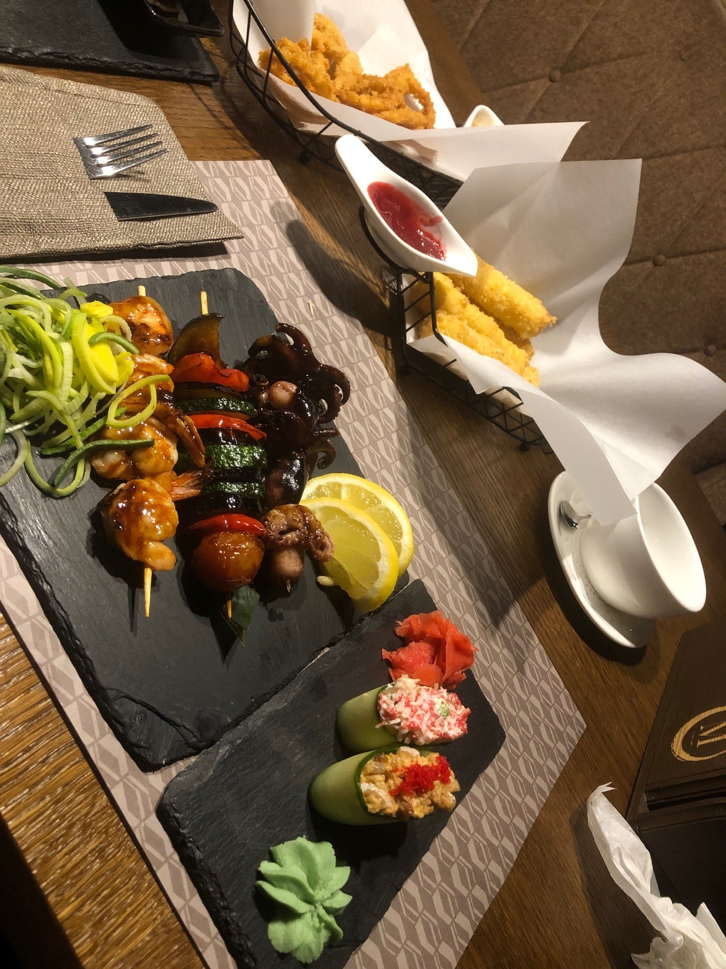 Мияки обнинск меню. Мияке малоярославец меню. Мияке ул чистовича 24 меню. Мисо с лососем. Малоярославец ресторан.