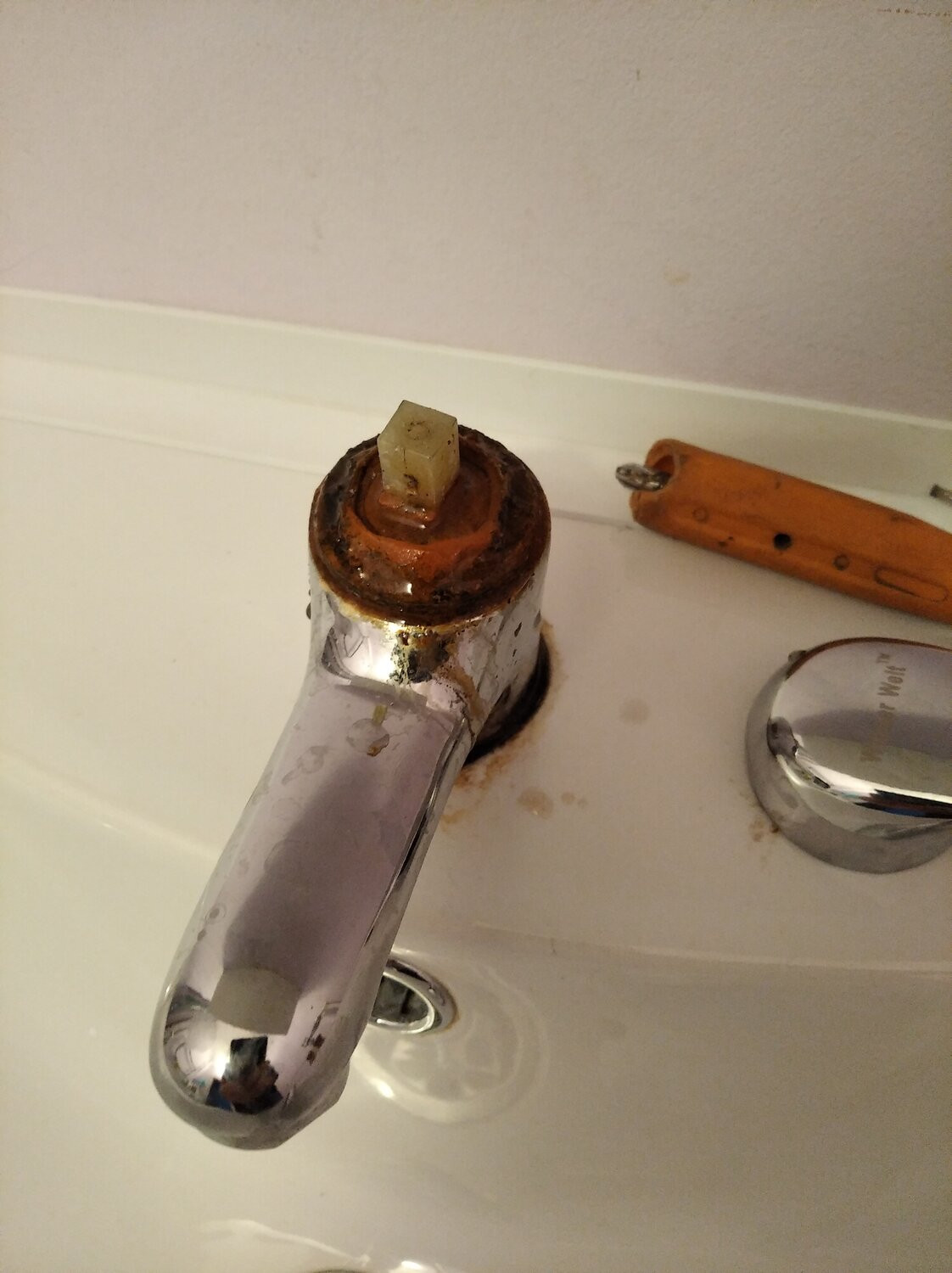 Косов Александр – инженер по водоснабжению и водоотведению, мастер на ...